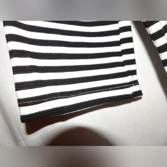 Karen kane striped medium long sleeve top - Picture 9 of 12